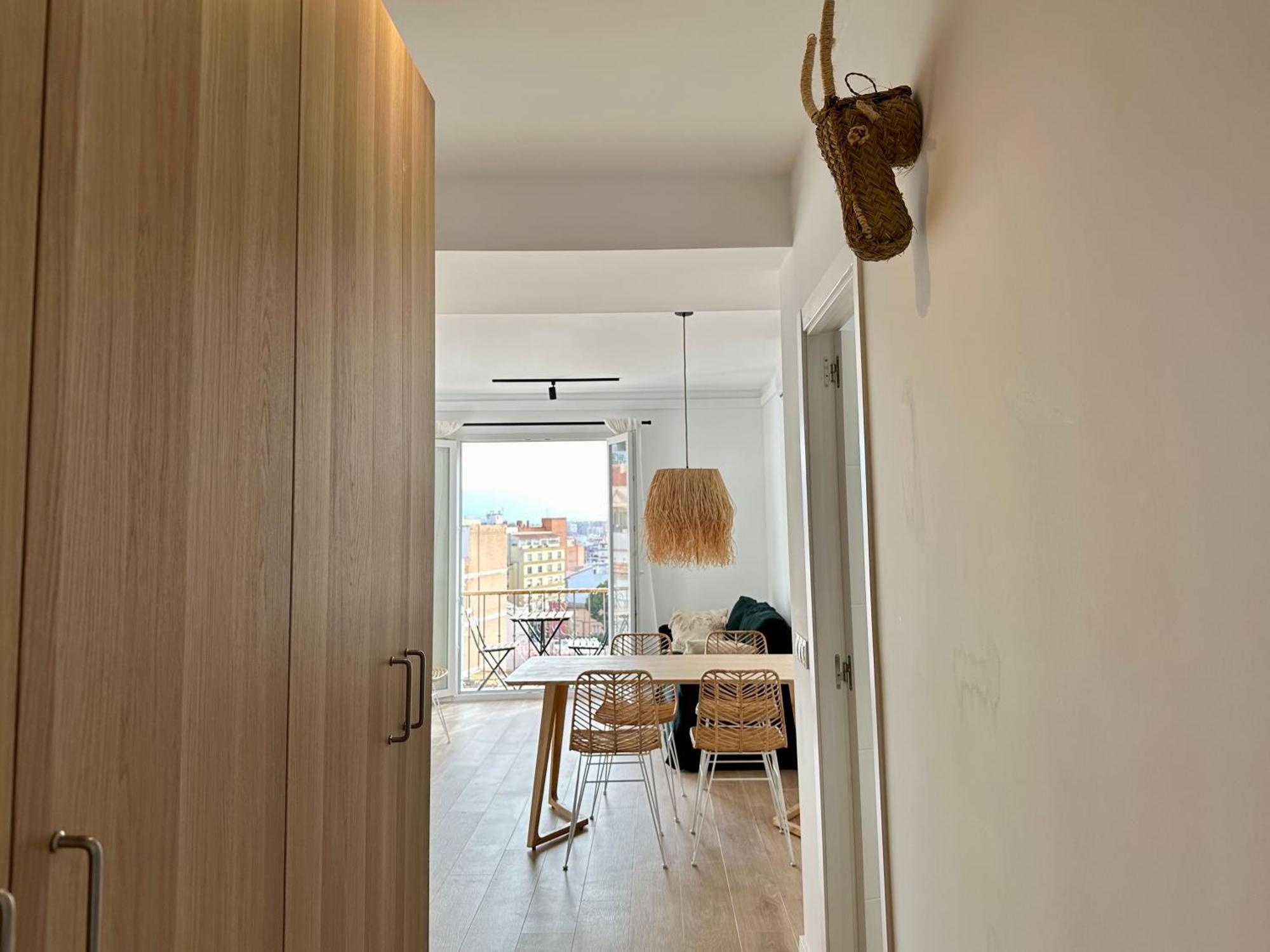 Atico Con Solarium Y Bbq Cerca Del Centro 6 Pax Leilighet Málaga Eksteriør bilde