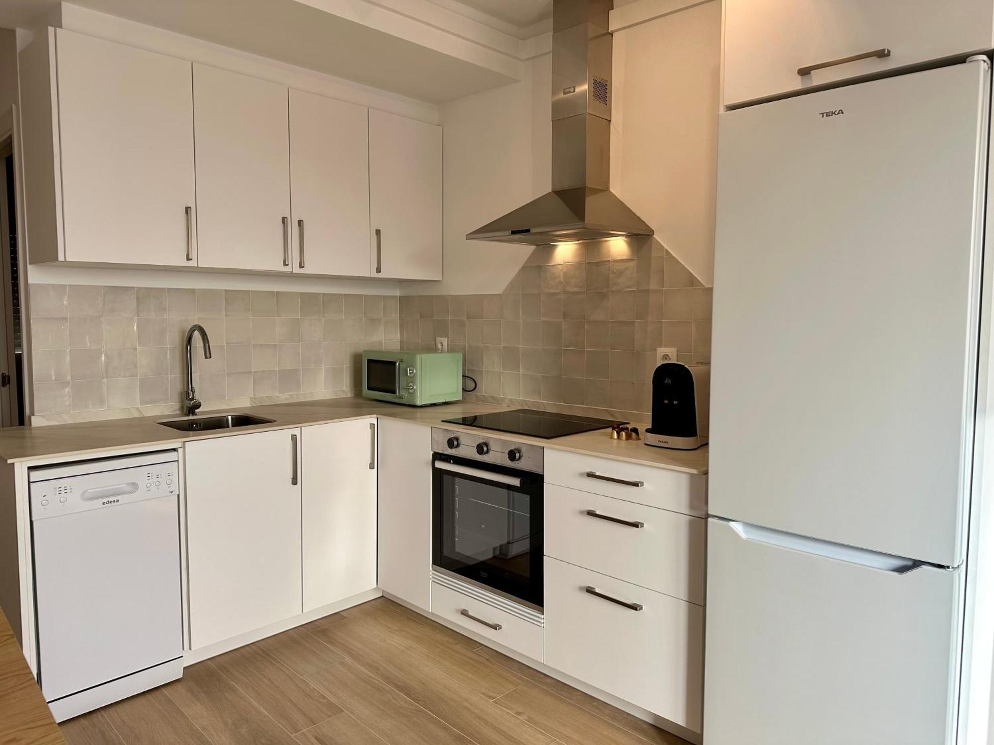 Atico Con Solarium Y Bbq Cerca Del Centro 6 Pax Leilighet Málaga Eksteriør bilde