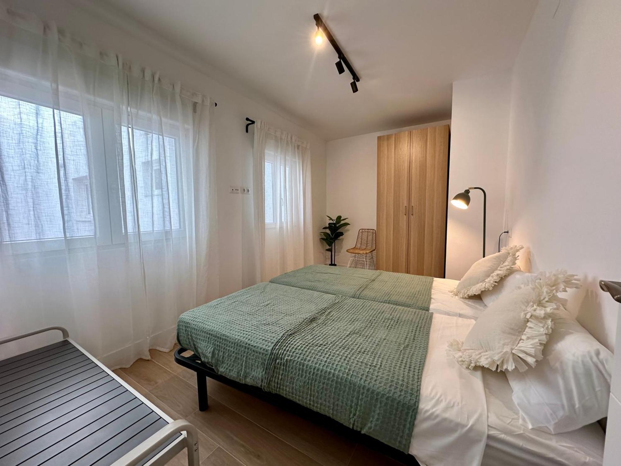 Atico Con Solarium Y Bbq Cerca Del Centro 6 Pax Leilighet Málaga Eksteriør bilde